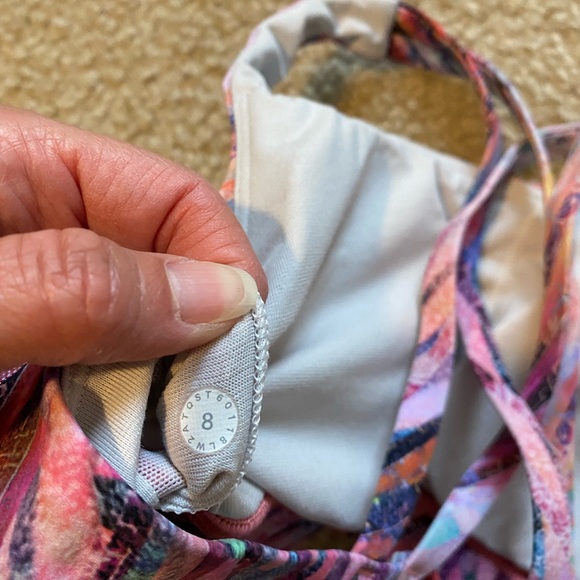 Lululemon size 8 Energy bra - Picture 3 of 3
